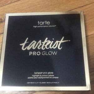 Tarteist Pro glow highlight & contour palette
